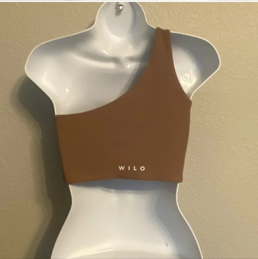 Wilo Asymmetrical Ribbed Bra - Picture 4 of 8